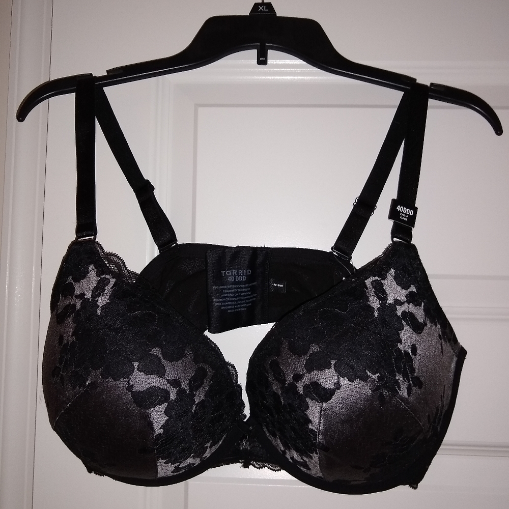 Sexy Black Lace Push-Up Bra NWT